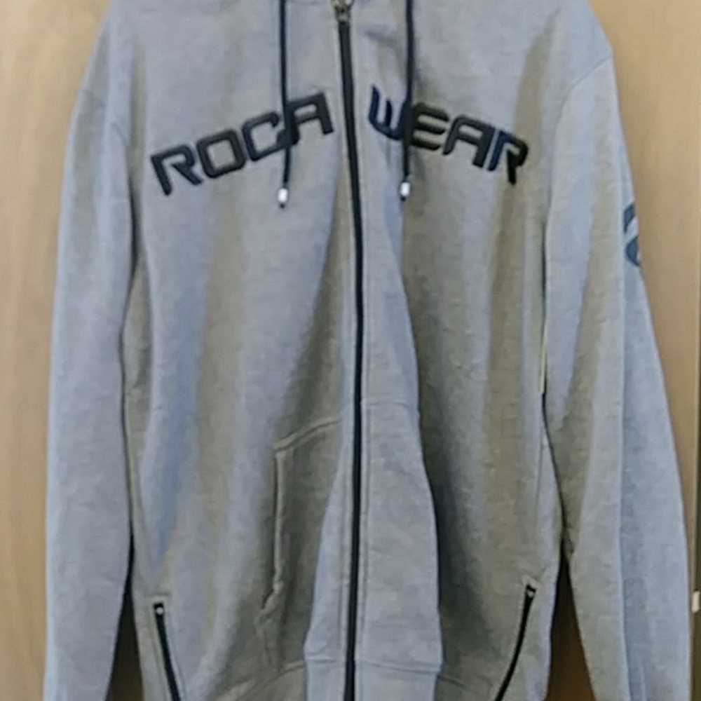 🚫SOLD🚫Rocawear men's hoodie